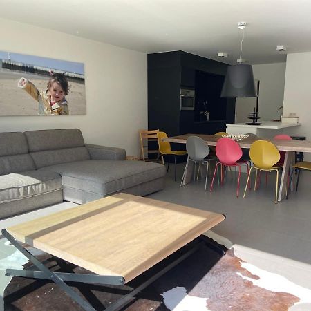 Dolce Vita - Zonnig Familie Appartement Met Garagebox Nieuwpoort Zewnętrze zdjęcie